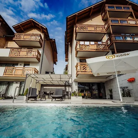 Apartahotel Five Seasons
