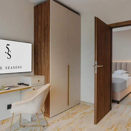 Apartahotel Five Seasons
