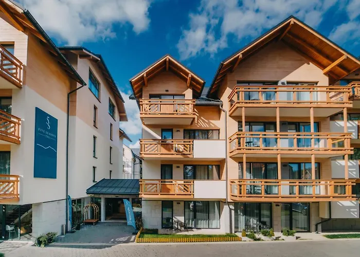 Five Seasons Aparthotel