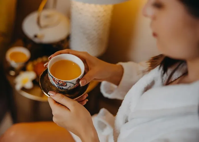 Five Seasons Lägenhetshotell 4*